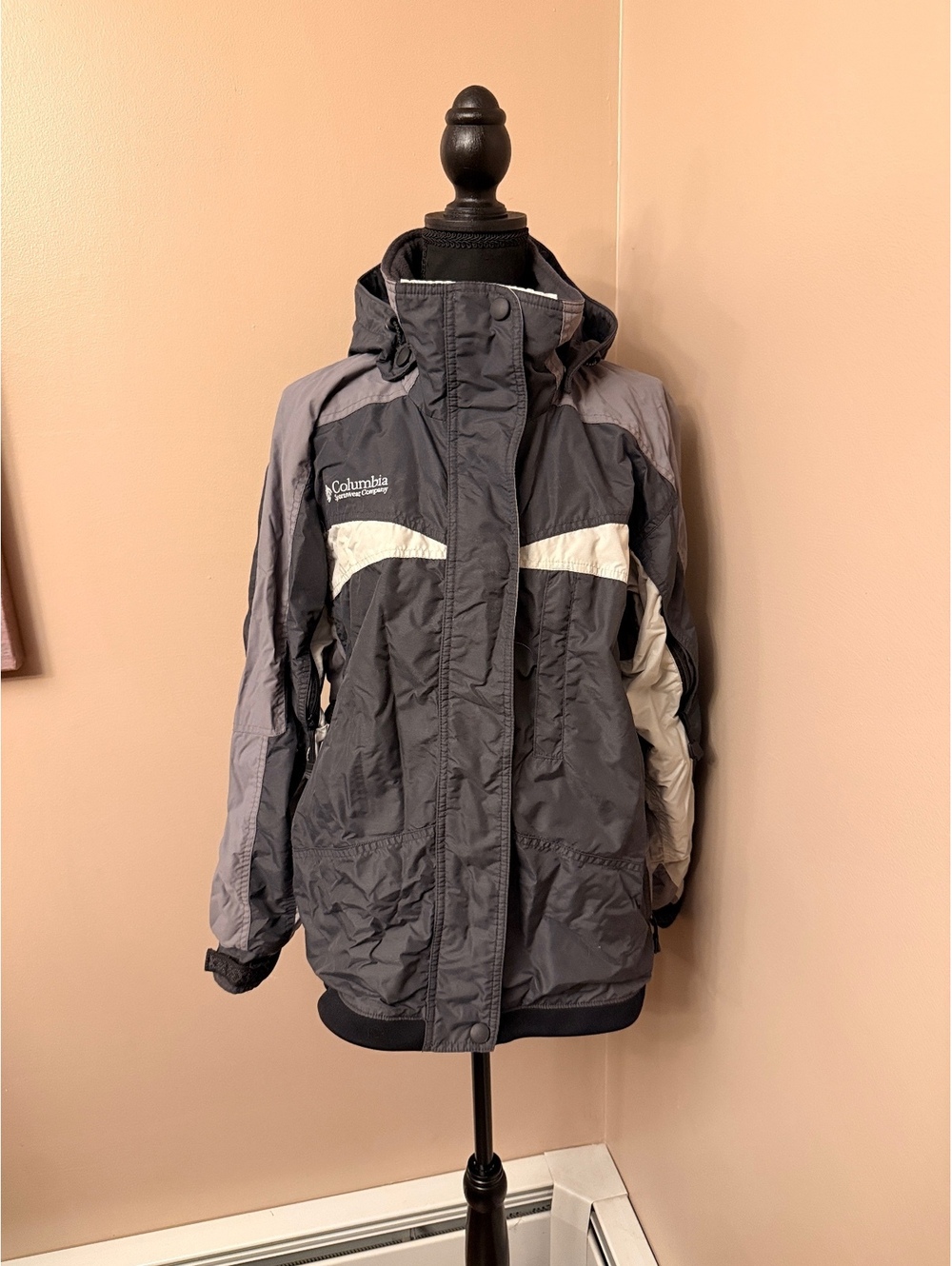 Columbia Medium Waterproof Hooded Outdoor Jacket